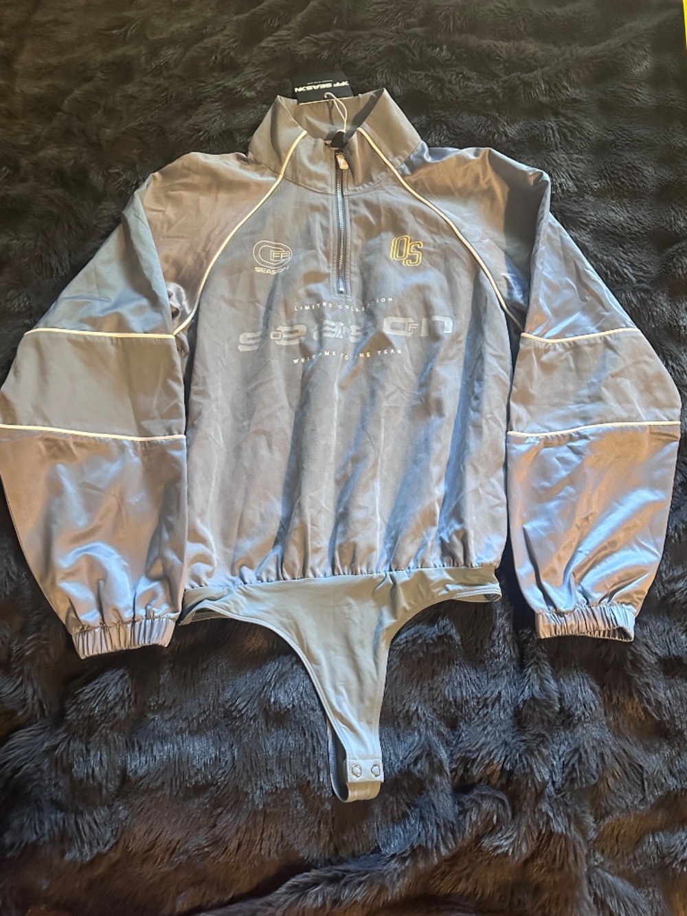 NWT Women's Blue Quarter-Zip Windbreaker Bodysuit - Picture 2 of 4